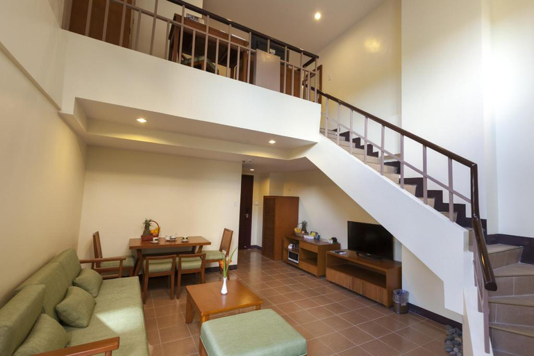 Public Area, Canyon Woods Resort Club, Calaca