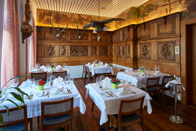 Food & Drinks 5, Hotel Ambassador Brig, Brig