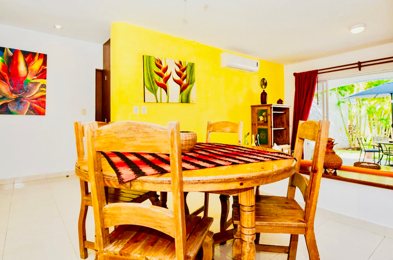 Public Area 3, Dolce Vita Caribe B&B, Cozumel