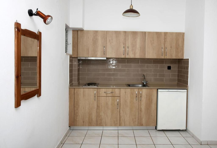 Bedroom, Iraklis, Crete