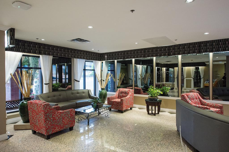 Public Area 2, Harrison Lake Hotel, Fraser Valley