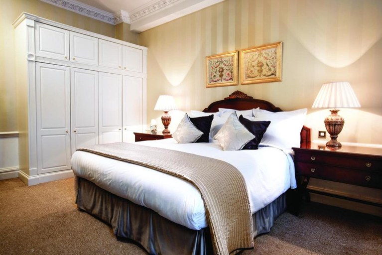 Bedroom 2, Grand Residences by Marriott - Mayfair-London, London