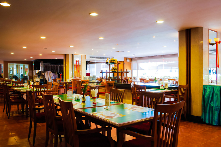 Food & Drinks 4, The Patra Hotel - Rama 9, Suan Luang