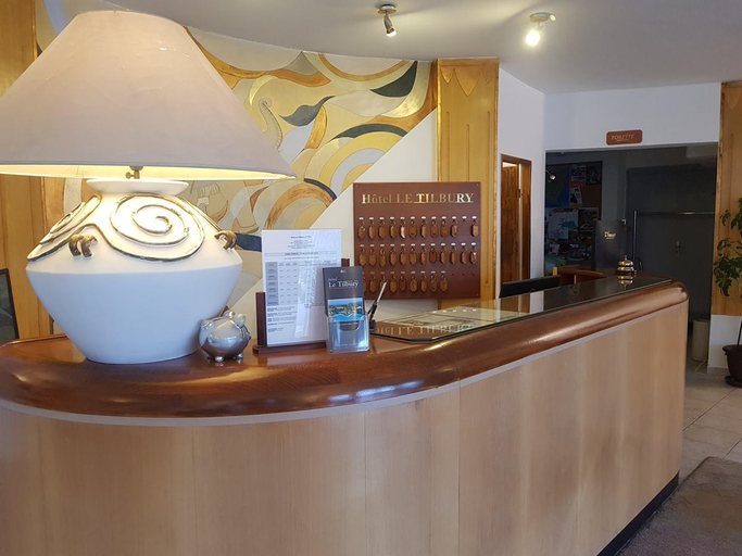 Public Area 3, Hotel Le Tilbury, Corse-du-Sud