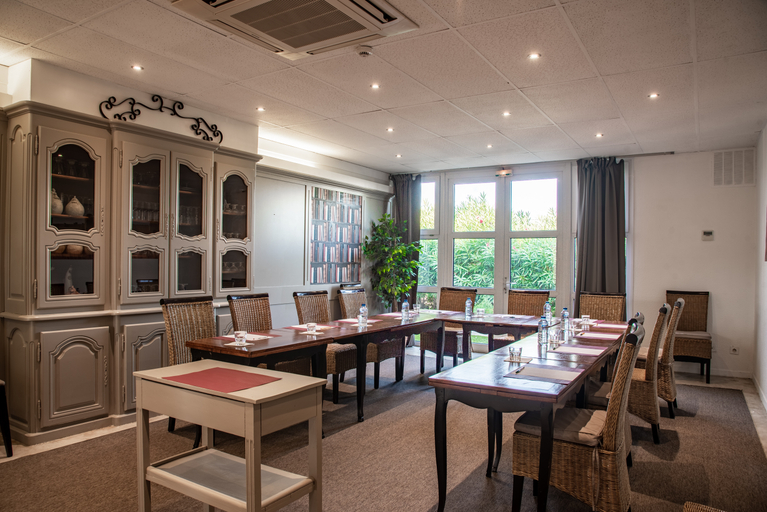 Food & Drinks 5, Hotel le Mas des Ponts d'Arles, Gard