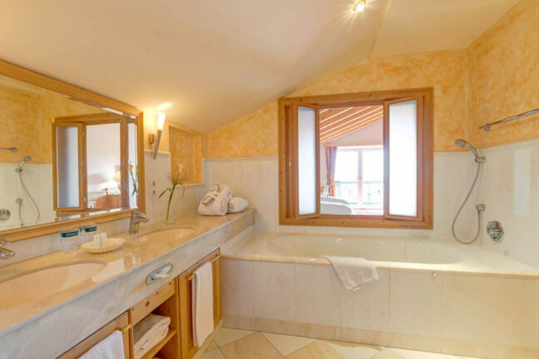 Bathroom 4, Alpenhotel Speckbacher Hof, Innsbruck Land