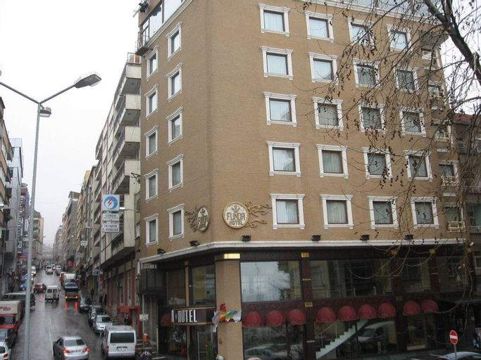Funda Hotel, Merkez