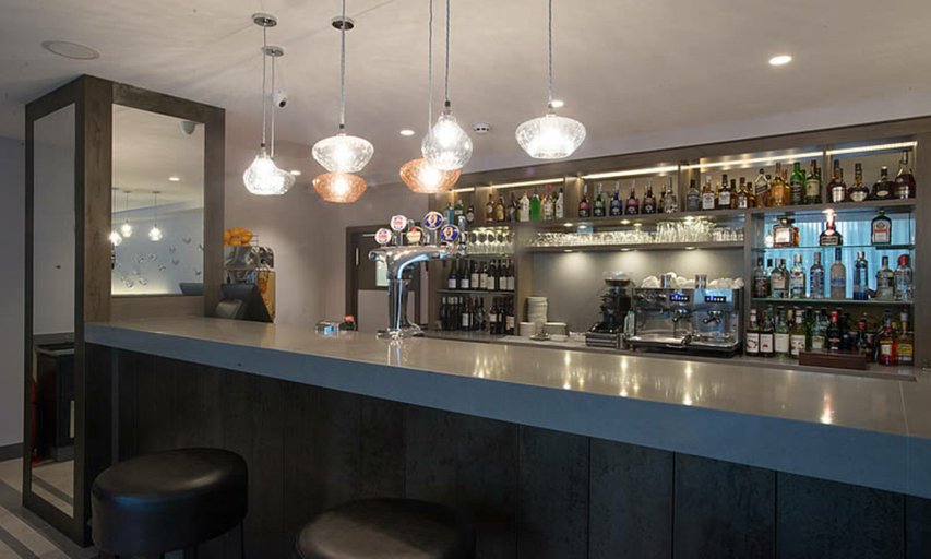 Food & Drinks 5, St George Hotel Wembley, London