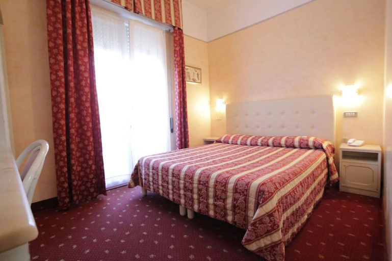 Bedroom 3, Hotel Vienna Ostenda, Rimini