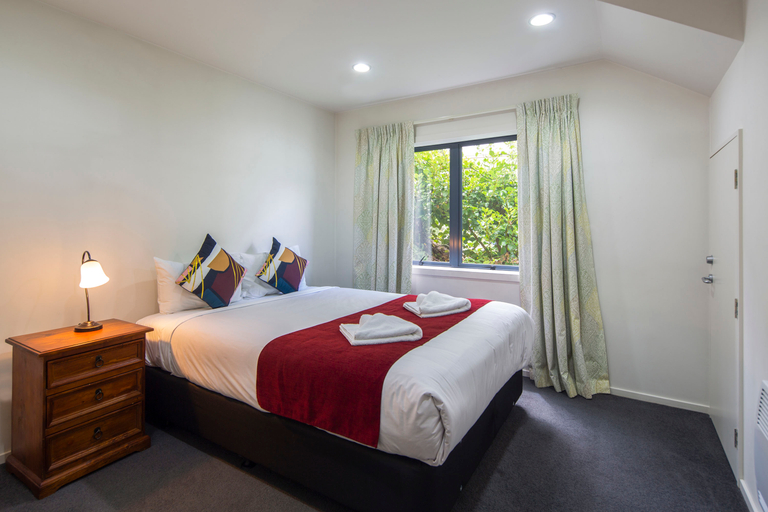 Bedroom 3, Peppers Beacon Queenstown, Queenstown-Lakes