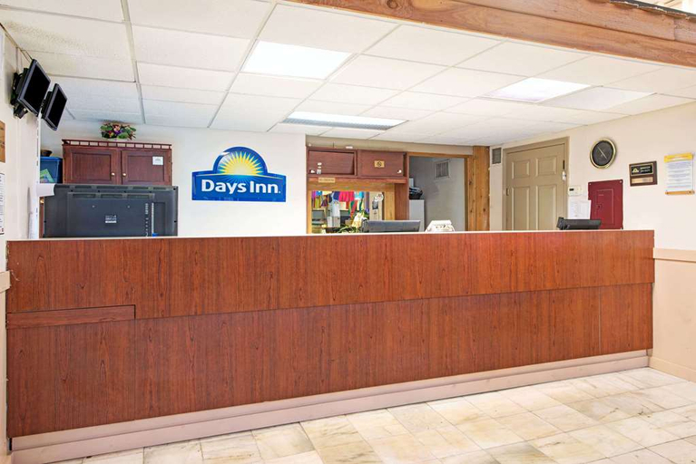 Public Area 3, Days Inn by Wyndham St. Louis Lindbergh Boulevard, Saint Louis