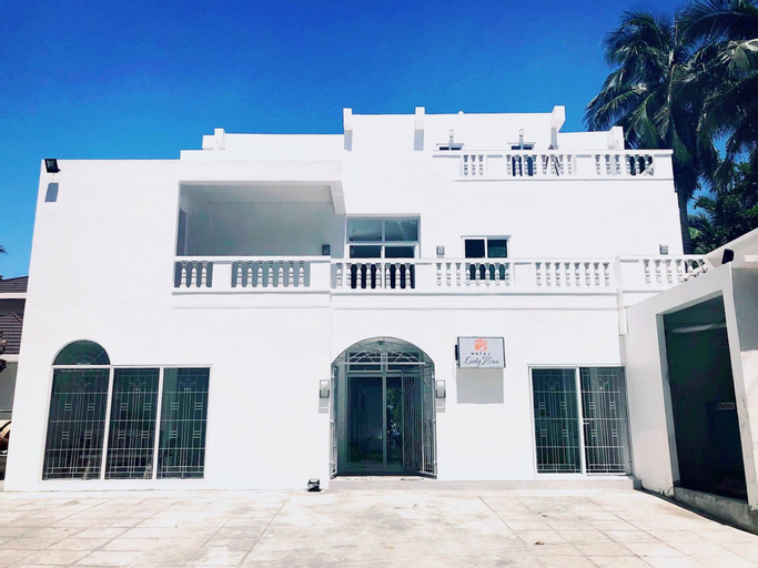 Hotel Lady Nina, Baler