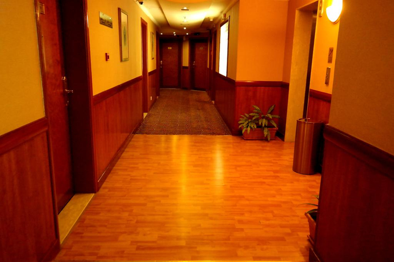 Public Area, York International Hotel, Dubai