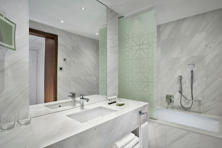 Bathroom 5, Parklane, A Luxury Collection Resort & Spa, Limass