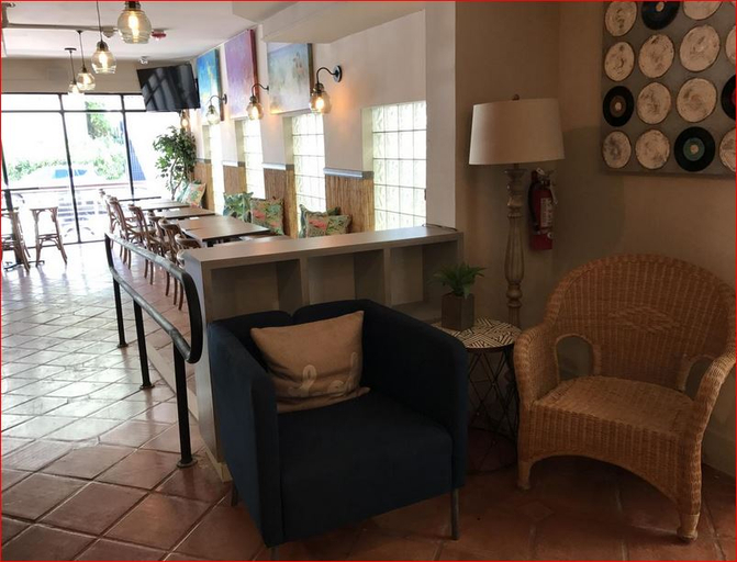 Public Area 2, Rock Hostel, Miami-Dade