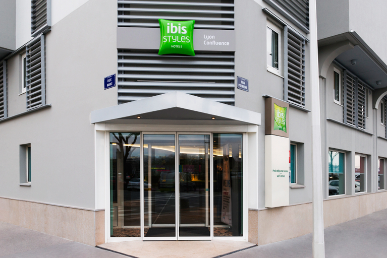 Public Area 2, ibis Styles Lyon Confluence, Rhône