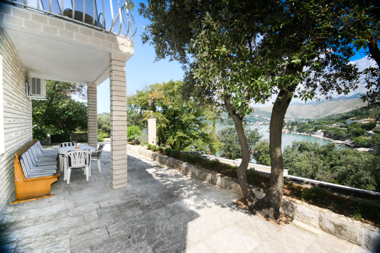 Public Area, Villa Marijeta, Pojezerje