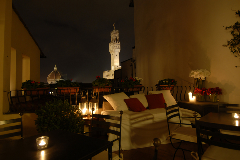 Food & Drinks 5, Degli Orafi, Florence