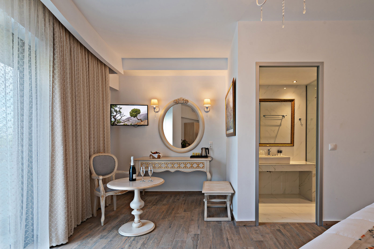 Bathroom 4, Delfina beach, Crete