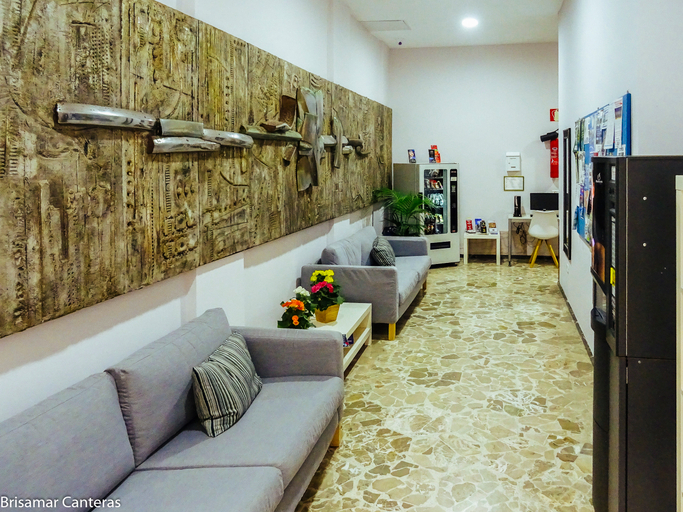 Public Area 2, Brisamar Canteras, Las Palmas
