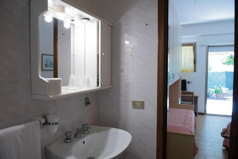 Bathroom, Malibran Jesolo, Venezia