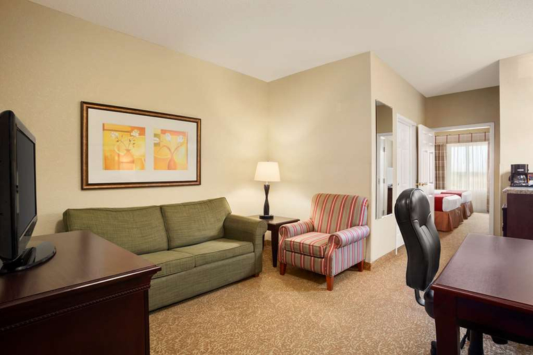 Exterior & Views 2, Country Inn & Suites Albany, Dougherty