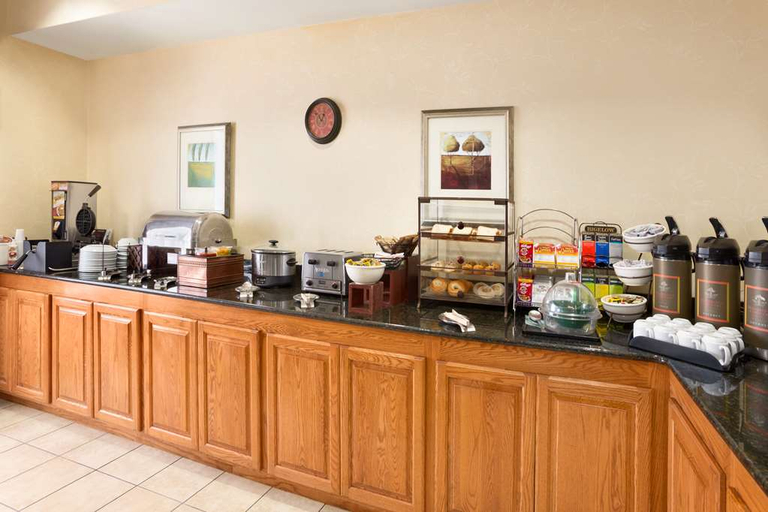 Food & Drinks, Country Inn & Suites Albany, Dougherty