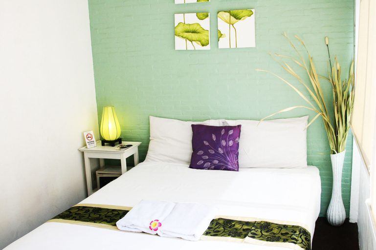 Padi Madi Guest House, Wattana