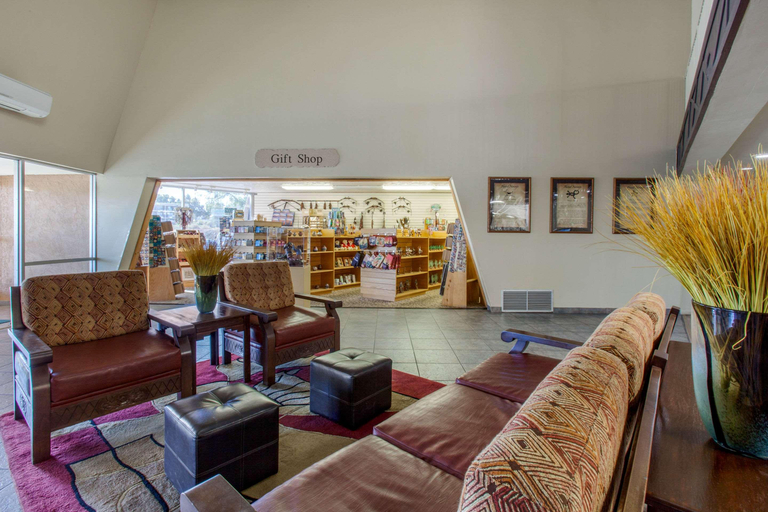Public Area 2, Scenic View Inn - Lake Powell - Page AZ, Coconino