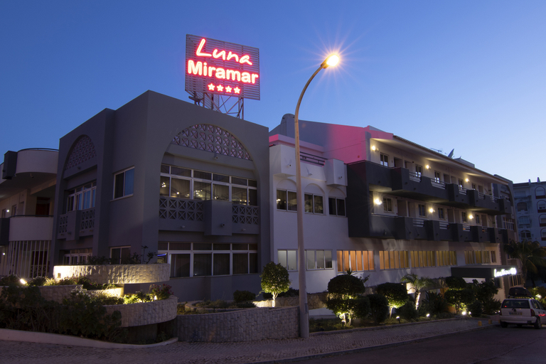 Exterior & Views 2, Luna Miramar Club, Albufeira