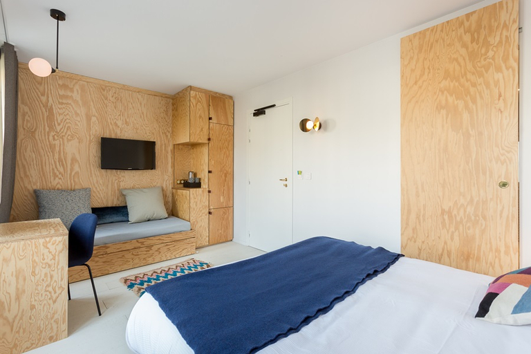 Bedroom 3, Montholon, Paris