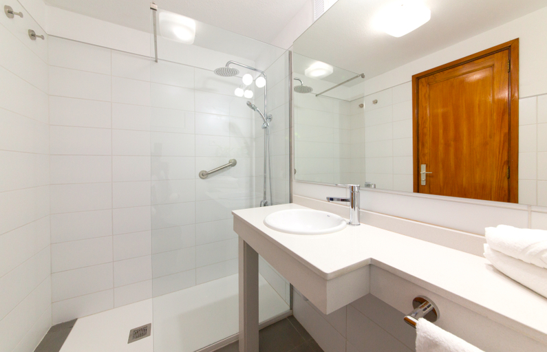 Bathroom 4, Centrocancajos, Santa Cruz de Tenerife