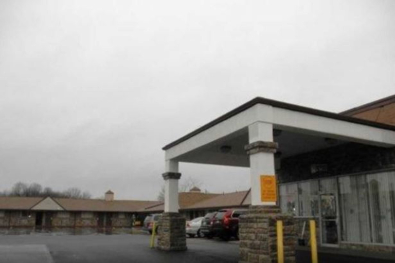 Exterior & Views 2, Super 8 by Wyndham Youngstown/Girard, Trumbull