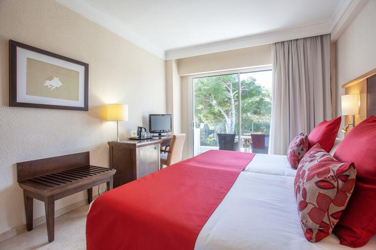 Bedroom 3, Grupotel Aguait Resort and Spa. Adults Only, Baleares