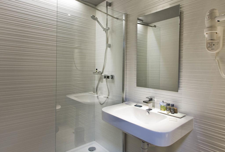 Bathroom 4, Hôtel Garance, Paris