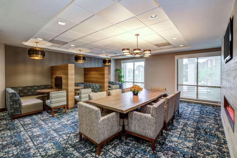 Public Area 2, Hilton Garden Inn Boston/Waltham, Middlesex