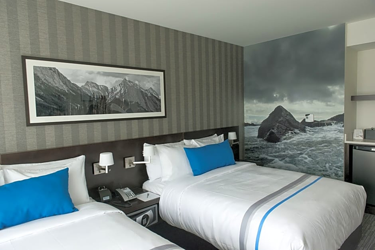 Bedroom 2, The Grand Winnipeg Airport Hotel by Lakeview, Division No. 11