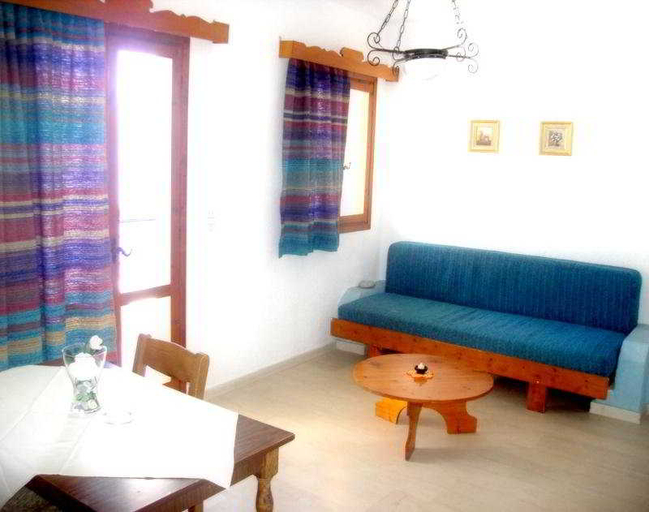 Public Area 2, Mantraki, Crete