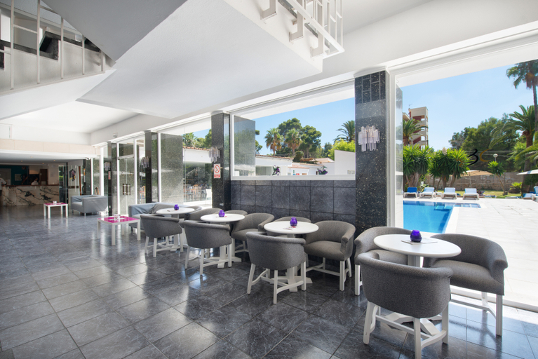 Public Area 3, Nura Condor, Baleares