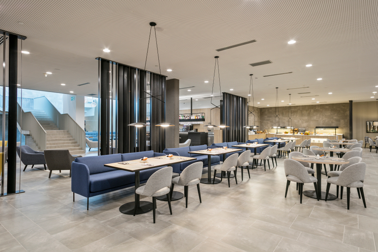Food & Drinks 5, Hotel Acta Voraport, Barcelona