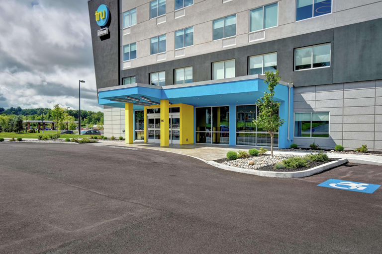 Exterior & Views 2, Tru by Hilton Camillus Syracuse, NY, Onondaga