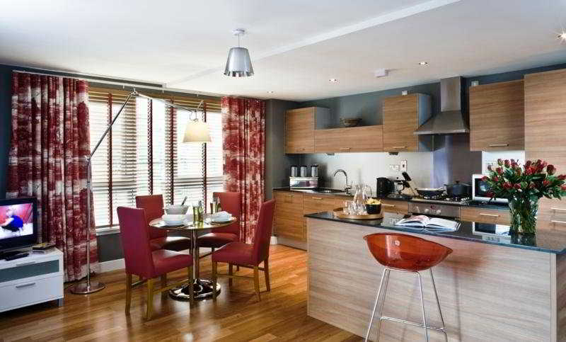 Food & Drinks, Dreamhouse Apartments Glasgow City Centre, Glasgow