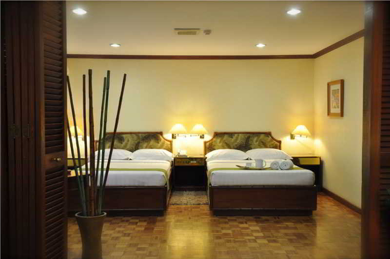 Bedroom 3, Oasis Hotel, Mabalacat