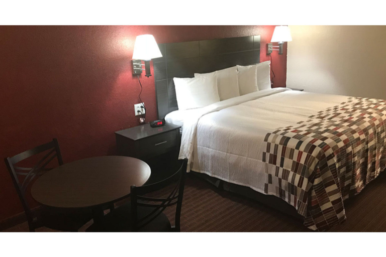 Bedroom 3, Red Roof Inn Corsicana, Navarro