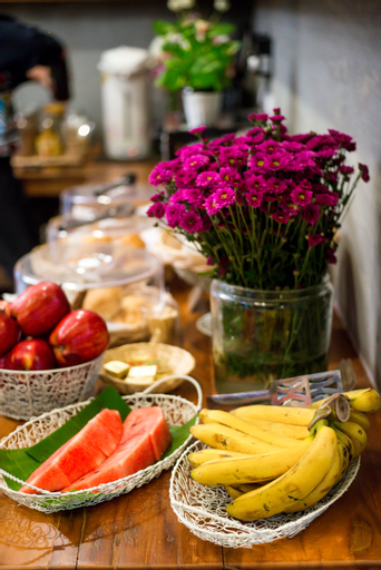 Food & Drinks 7