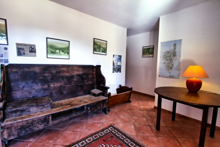 Public Area 2, A Ghjuvellina, Haute-Corse