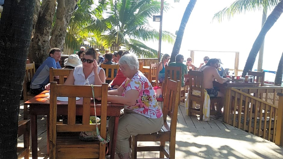 Food & Drinks 5, Bananarama Dive & Beach Resort, Roatán