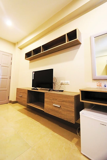 Exterior & Views 2, T3 Residence, Lat Phrao