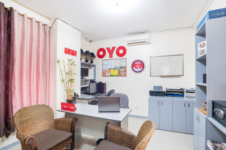 Public Area 2, Elyseah Condotel by RedDoorz, Mabalacat