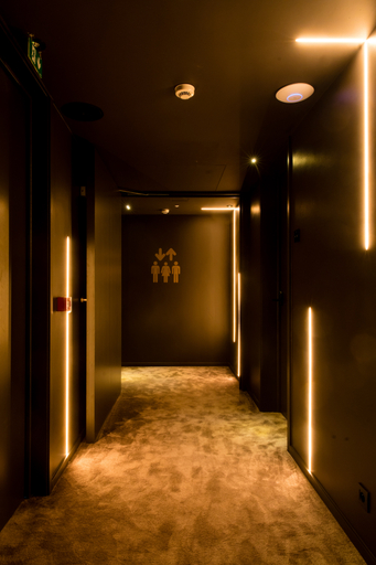 Public Area 3, Harmon House, Bruxelles